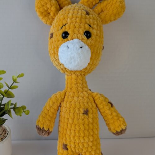 Girafa crosetata - jucarie crosetata handmade, Crosetiq