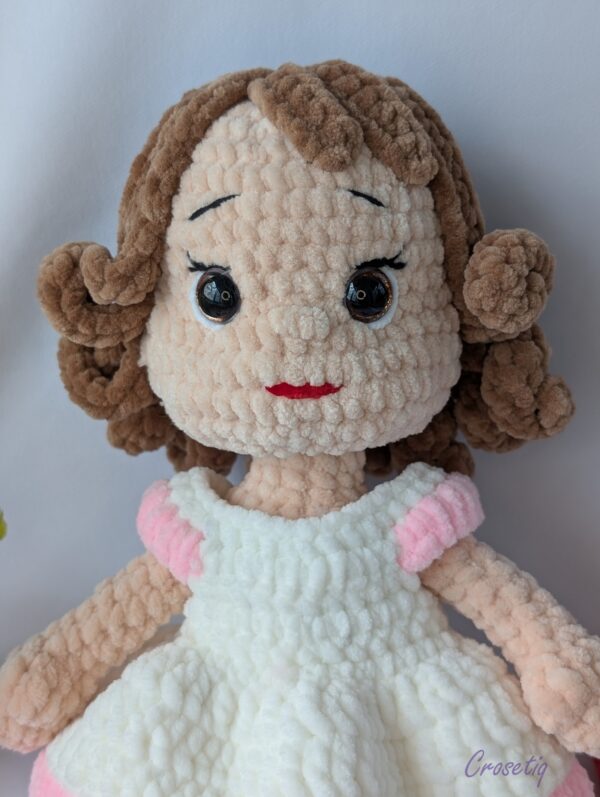 Papușă croșetată Maya - jucarie crosetata handmade, Crosetiq