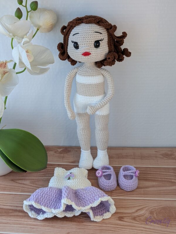 Papușă croșetată Amelia Papușă croșetată Amelia - jucarie crosetata handmade, Crosetiq
