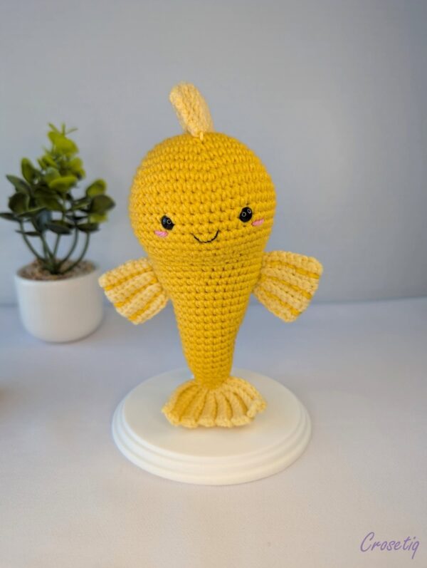 Luigi - peștișor auriu croșetat Luigi - peștișor auriu croșetat - jucarie crosetata handmade, Crosetiq