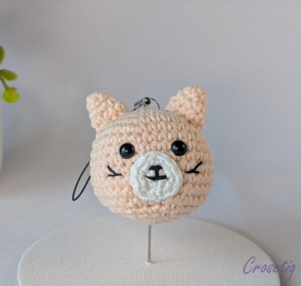 Breloc croșetat pisicuță Breloc croșetat pisicuță - breloc crosetat handmade, Crosetiq