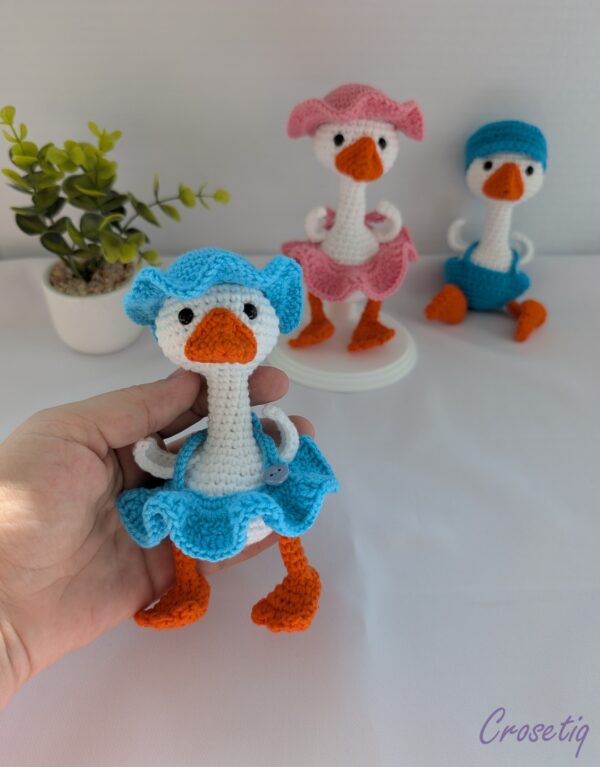 Gâsculită crosetata Goguța Gâsculită crosetata Goguța - jucarie crosetata handmade, Crosetiq
