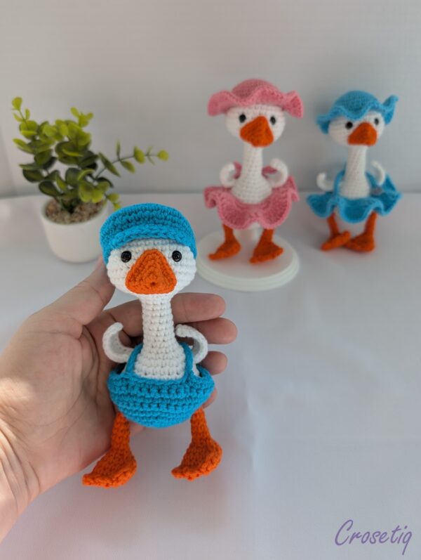 Gâsculită crosetata Goguța Gâsculită crosetata Goguța - jucarie crosetata handmade, Crosetiq